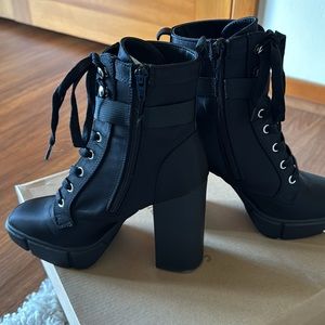 Steve Madden Herrick block heel Boots